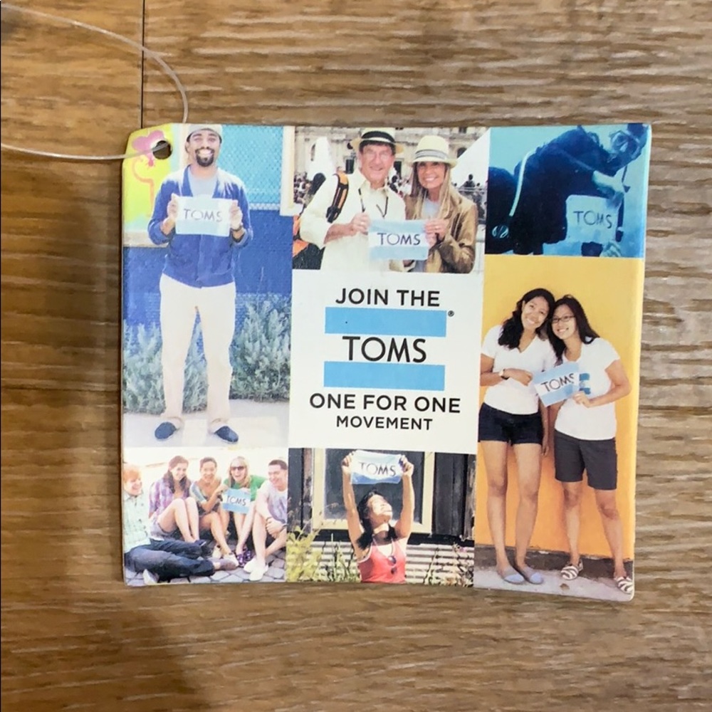 TOMS flag - Picture 3 of 4